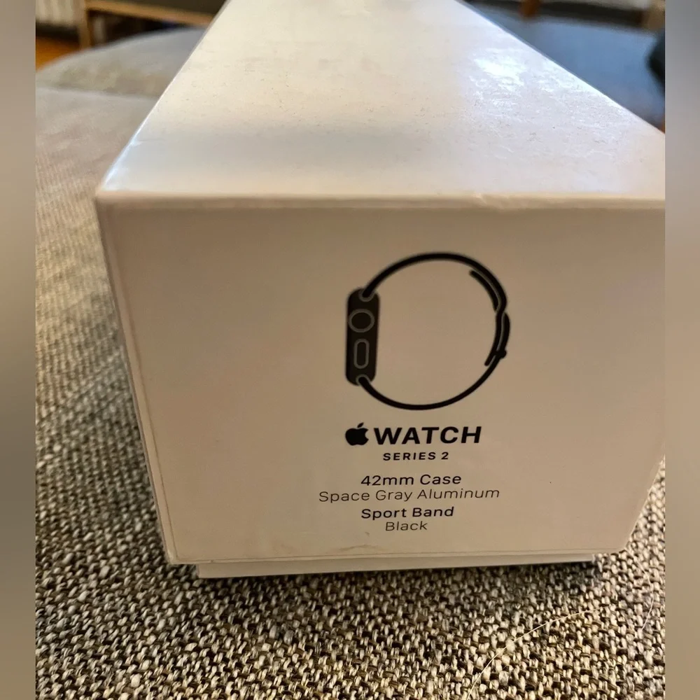 APPLE WATCH SERIES 2 GPS | SPACE GREY | 42mm | LIKE NEW WITH ALL ACCESSORIES!